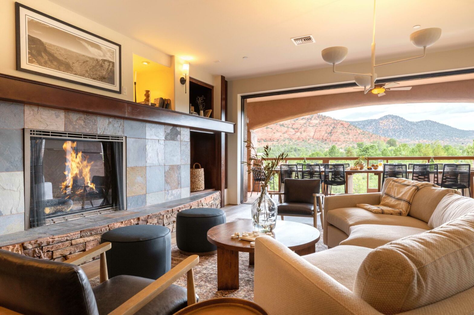 staying at an avantstay is one of our great friendsgiving ideas
